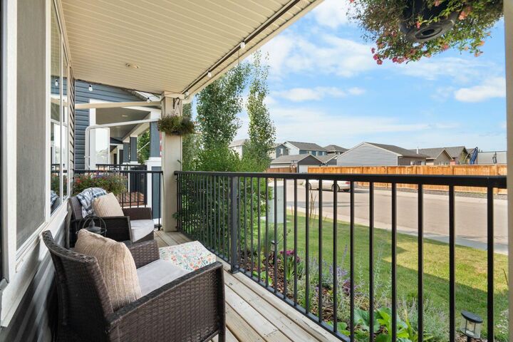 Property Photo: 5 Fireside Cove AB T4C 0X3