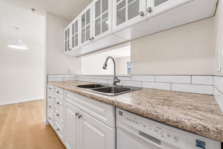 Property Photo:  245 Red Deer Drive SW 207  AB T1A 8P4 