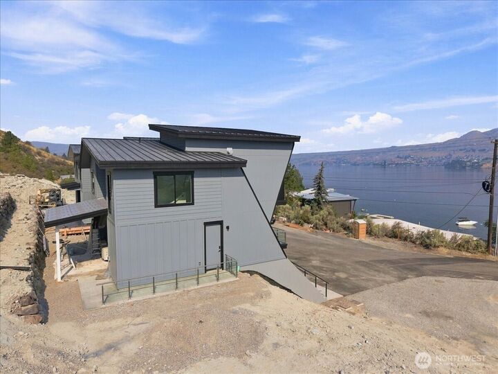 Property Photo:  1891 W Prospect Street  WA 98816 