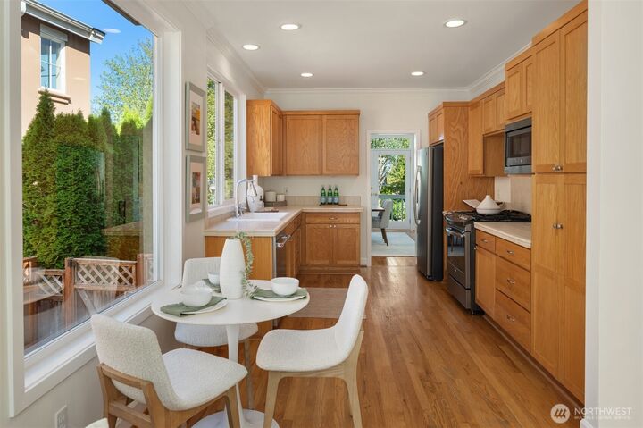 Property Photo: 1543 NE Iris Street WA 98029
