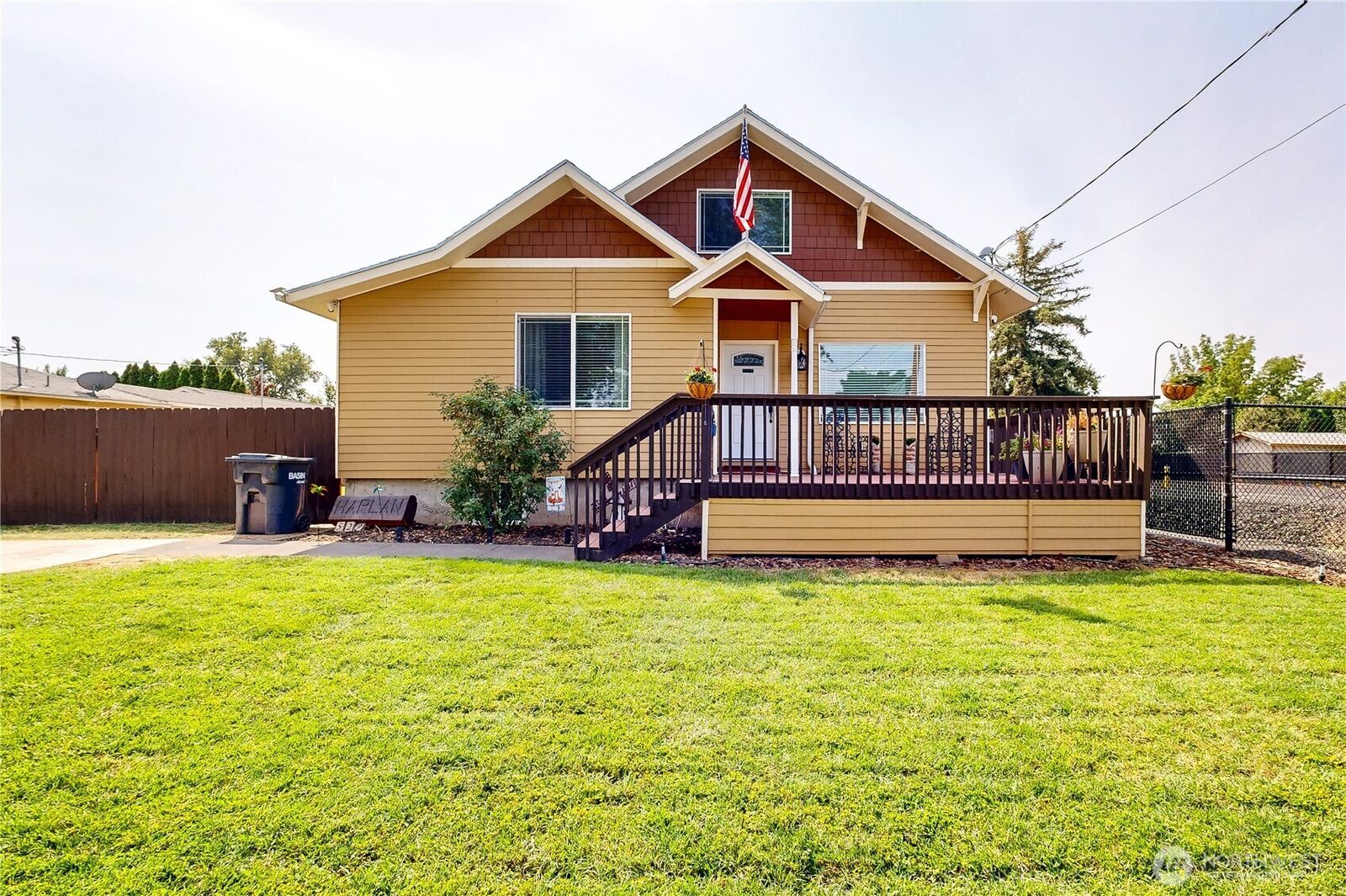 Property Photo:  529 SW 1st  WA 99324 