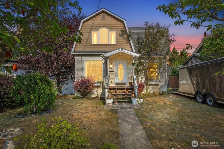 Property Photo: 3827 High Street WA 98201