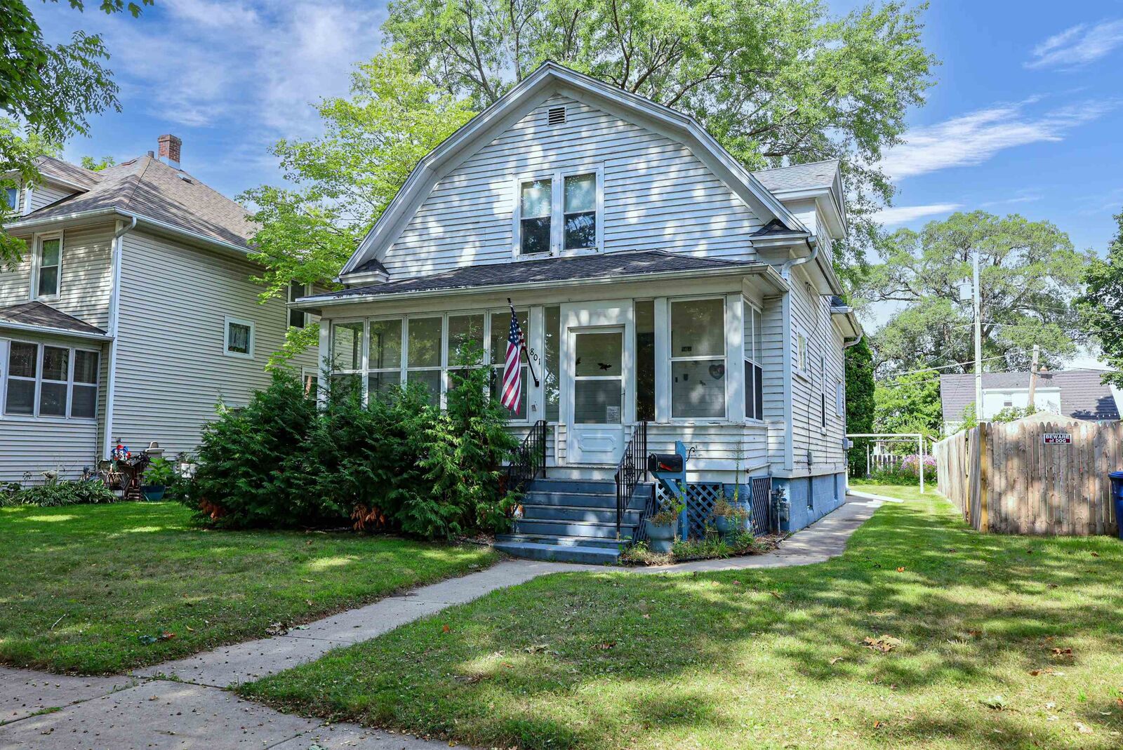 Property Photo:  801 Lincoln Street  WI 54303 