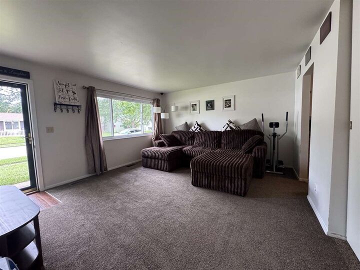 Property Photo:  1928 Valley Drive  IN 47374 