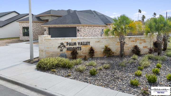Property Photo:  2121 Su Casa Cir  TX 78550 