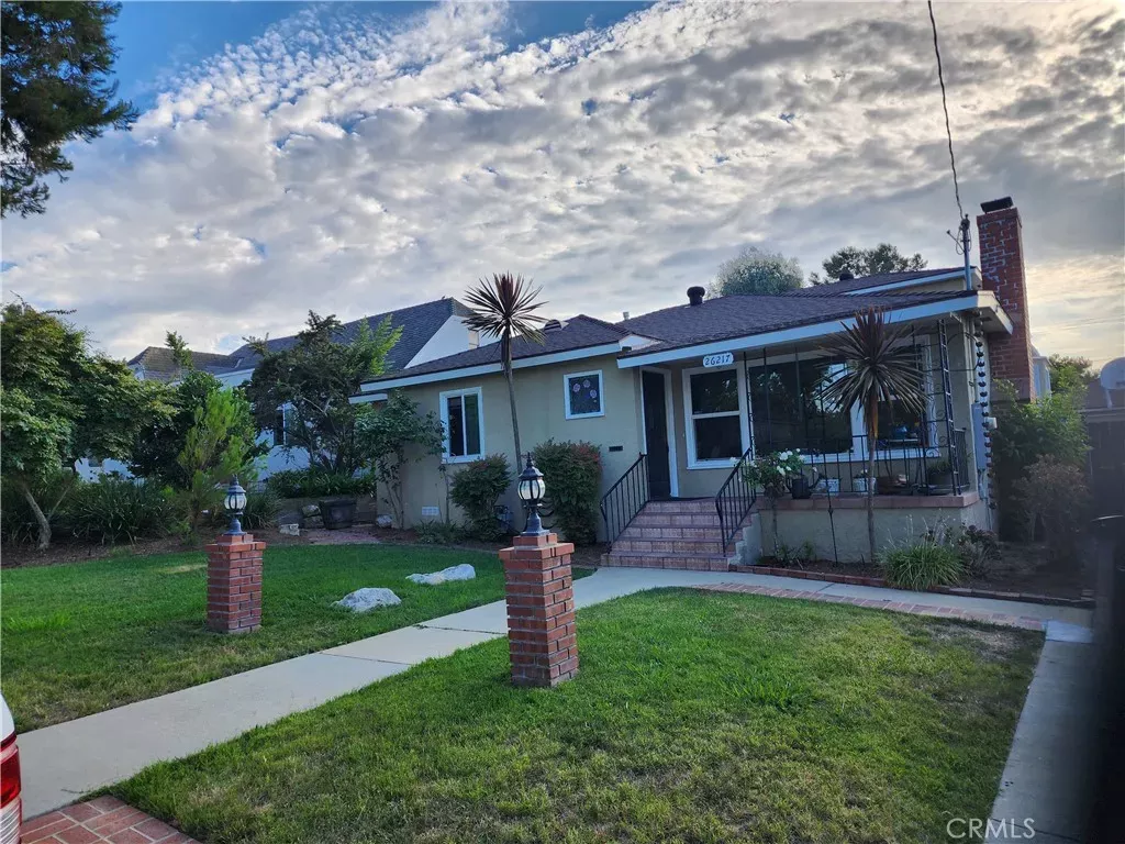 Property Photo:  26217 Monte Vista Avenue  CA 90717 