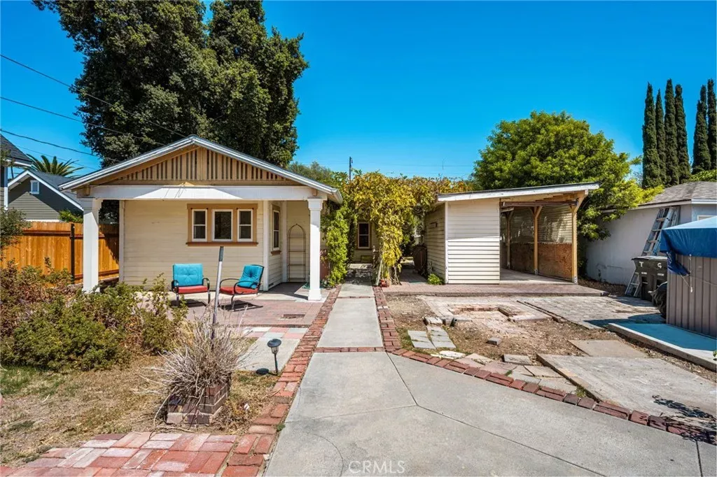 Property Photo:  349 N Pine  CA 92866 