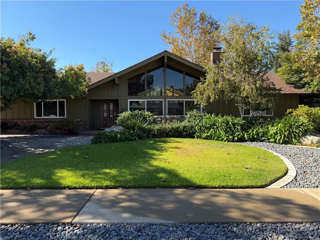 Property Photo:  838 Maryhurst  CA 91711 