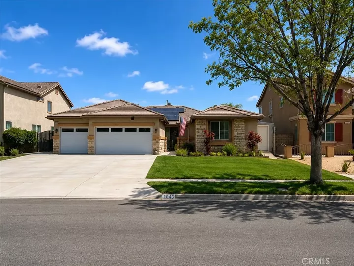 Property Photo:  1043 Benedict  CA 92882 
