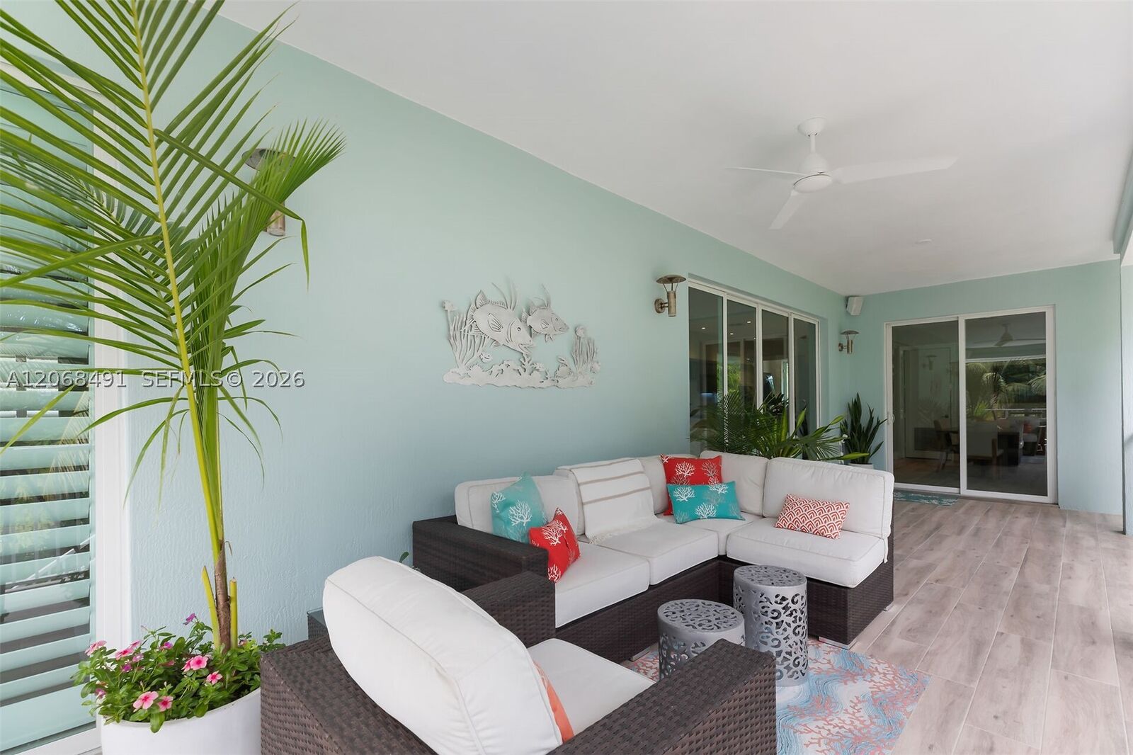 Property Photo:  122 S Bahama Dr  FL 33050 