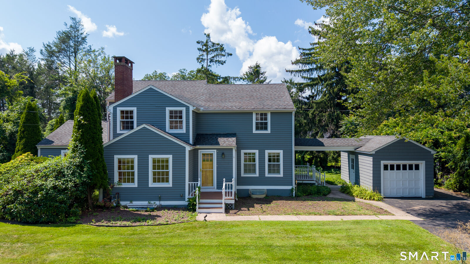Property Photo:  1690 Ridge Road  CT 06473 