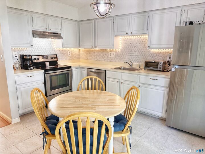 Property Photo:  380 Hitchcock Road 85  CT 06705 