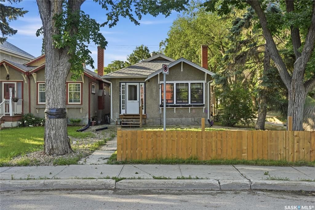 Property Photo: 3300 Victoria Avenue SK S4T 1L6