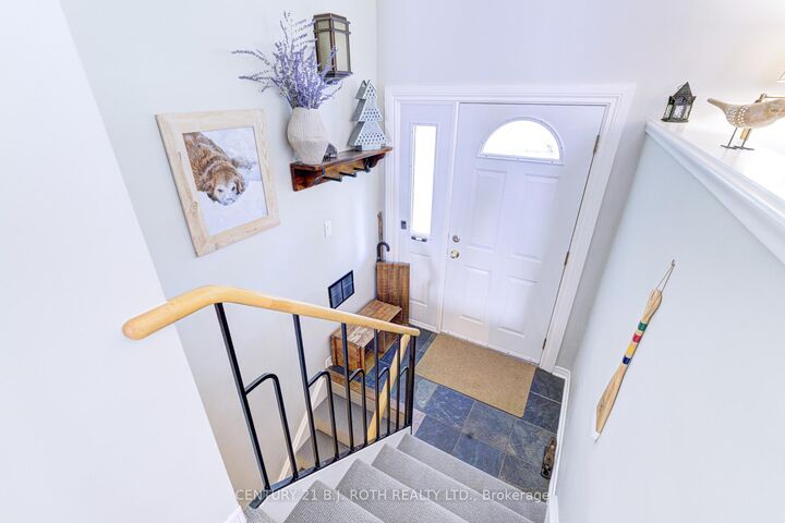 Property Photo:  109 Wincott Drive  ON M9R 2P5 