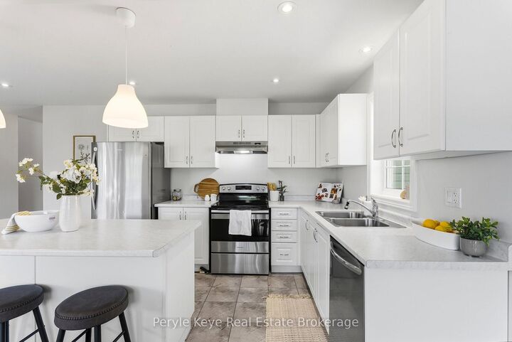 Property Photo:  81 Douglas Drive  ON P1L 0L3 