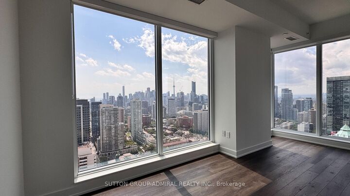 Property Photo: 609 Sherbourne Street 4602 ON M4X 0A4