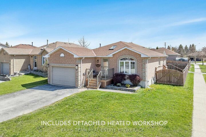 Property Photo: 57 Wessenger Drive ON L4N 8P8