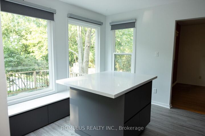Property Photo: 280 King Andrew Drive ON L4Z 1P8