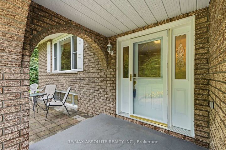 Property Photo: 1000 Milburn Crescent ON K4C 1C9
