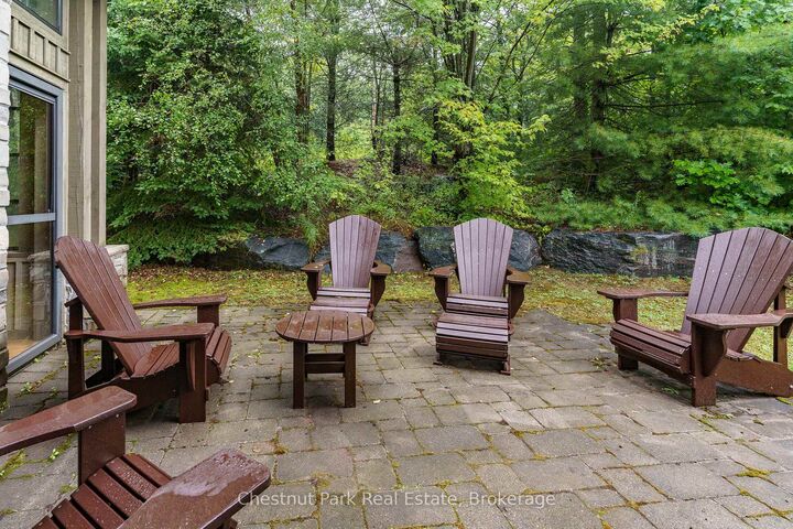 Property Photo: 501 Glen Abbey Way E ON P2A 2W8