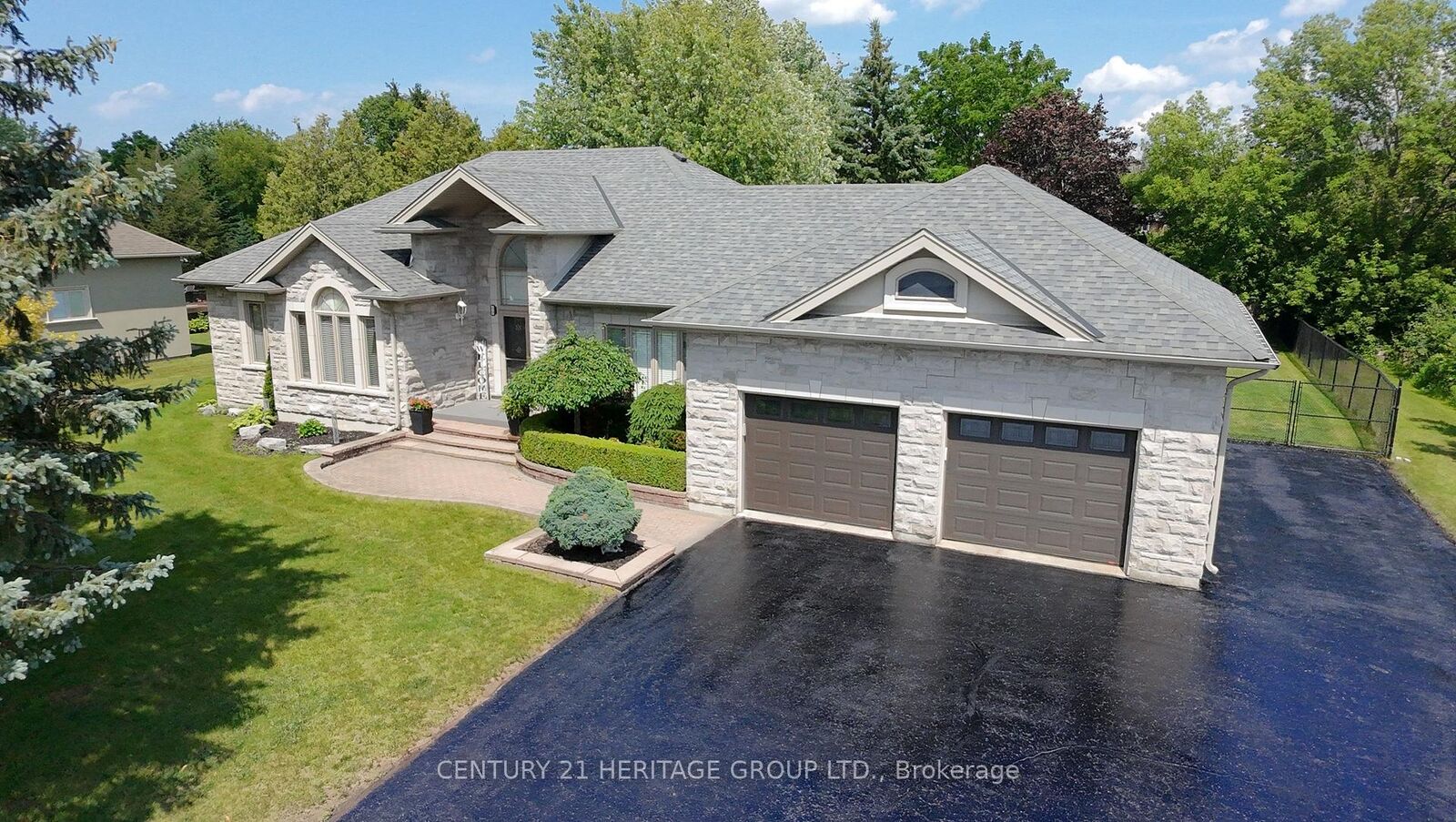 Property Photo: 49 Shore Crescent ON L0E 1S0