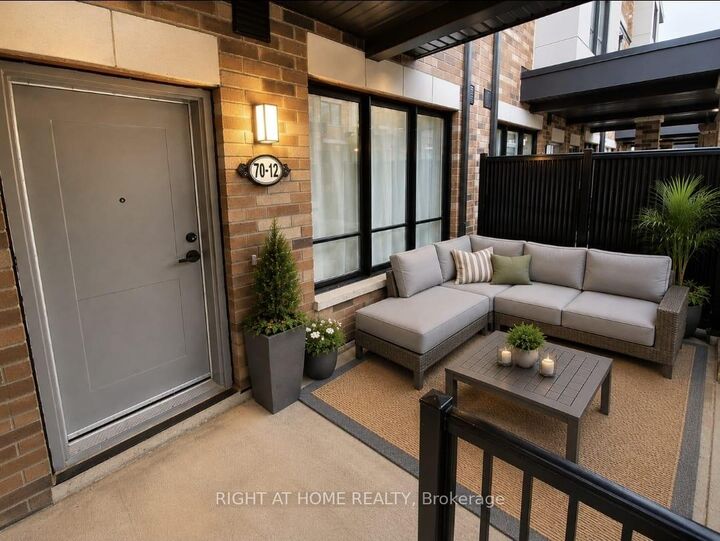 Property Photo: 70 Baynes Way 12 ON L3Z 4M3