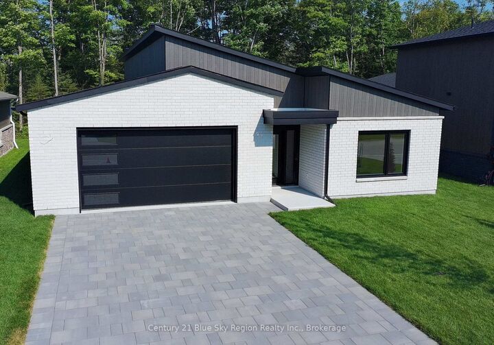 Property Photo:  38 Katie Ann Crescent  ON P1C 1M8 