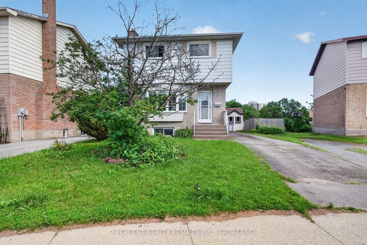 Property Photo:  1046 Pinewood Place  ON K7P 1L1 