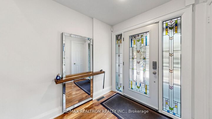 Property Photo: 27 Mistleflower Court ON L4E 3T9