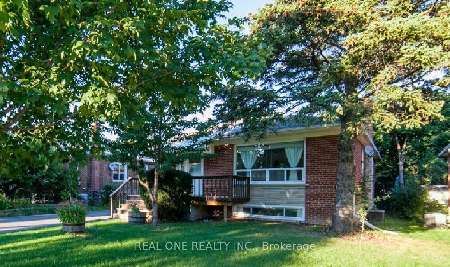 Property Photo: 375 Neal Drive ON L4C 3L6