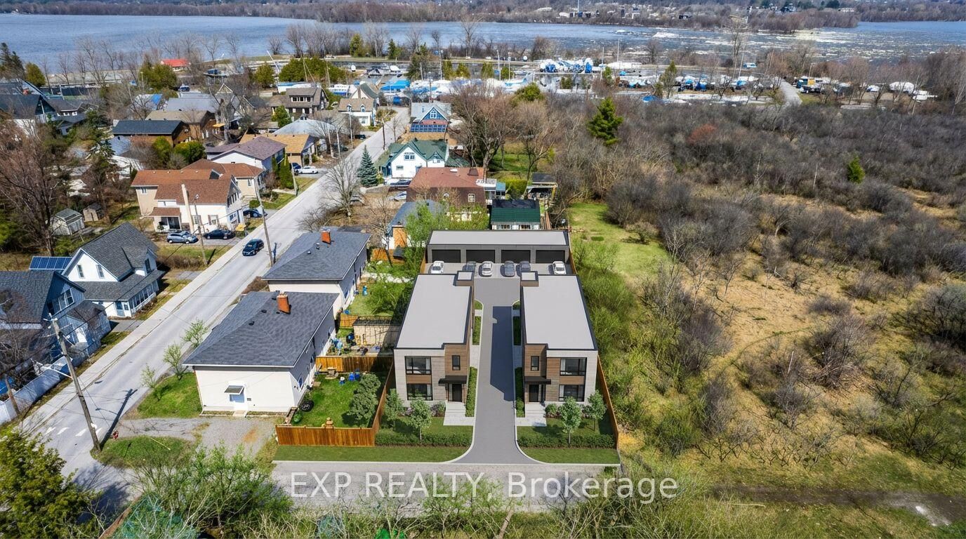 Property Photo:  2725 Rowatt Street  ON K2B 5W4 