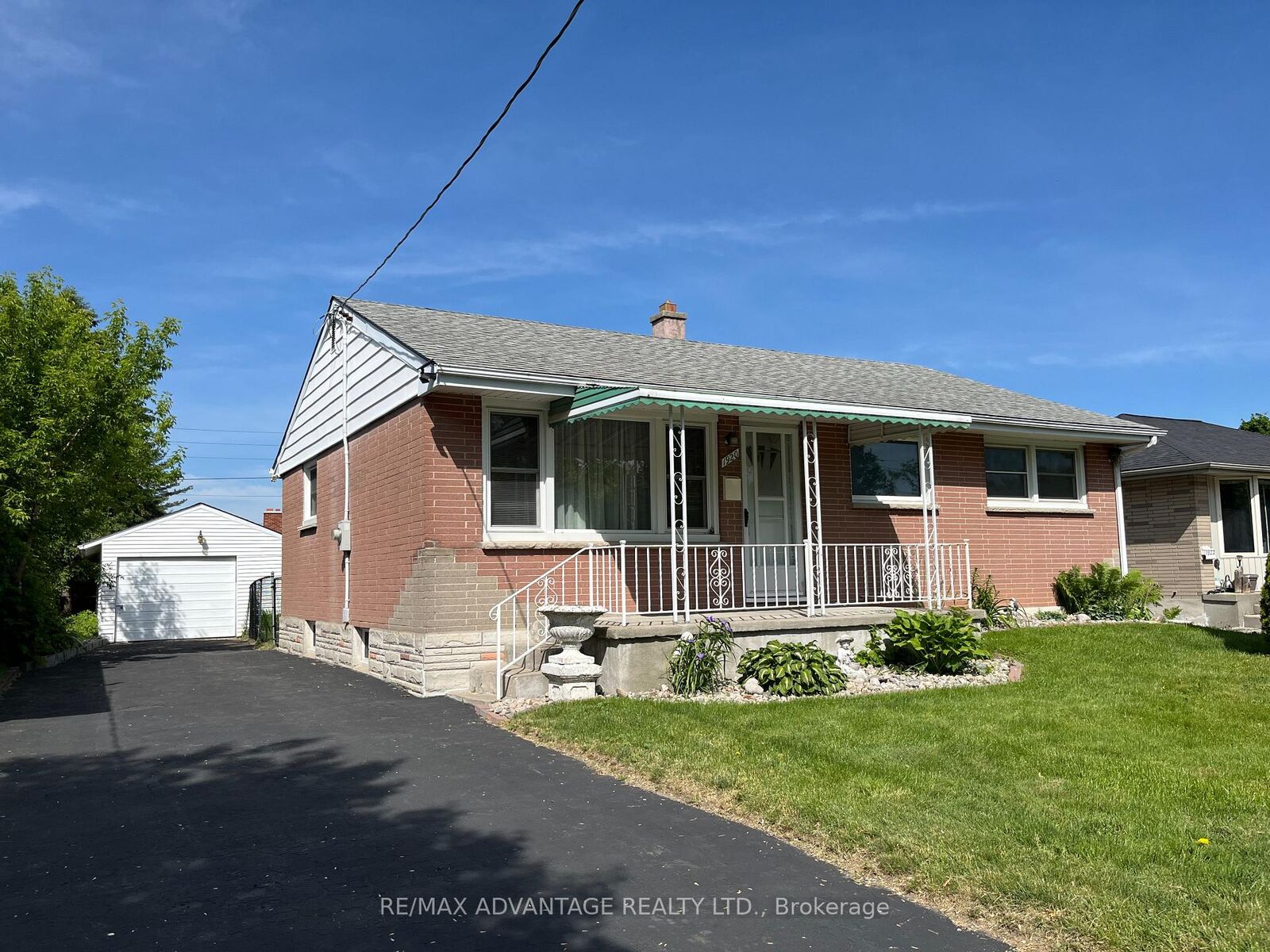 Property Photo:  1920 Duluth Crescent  ON N5V 1H7 