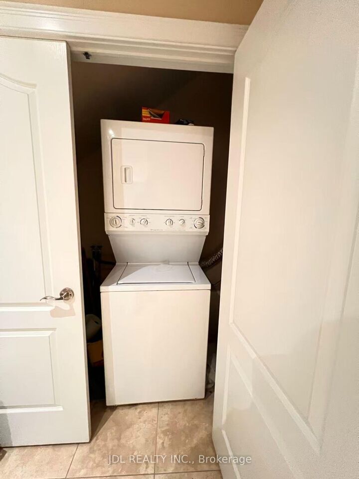 Property Photo:  198A Finch Avenue E Basement  ON M2N 4R9 