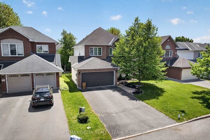 Property Photo:  46 Birchfield Avenue  ON K2M 2N5 