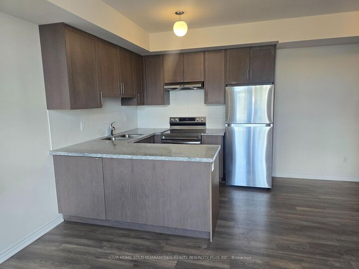 Property Photo: 60 Halliford Place 702 ON L6P 4R1