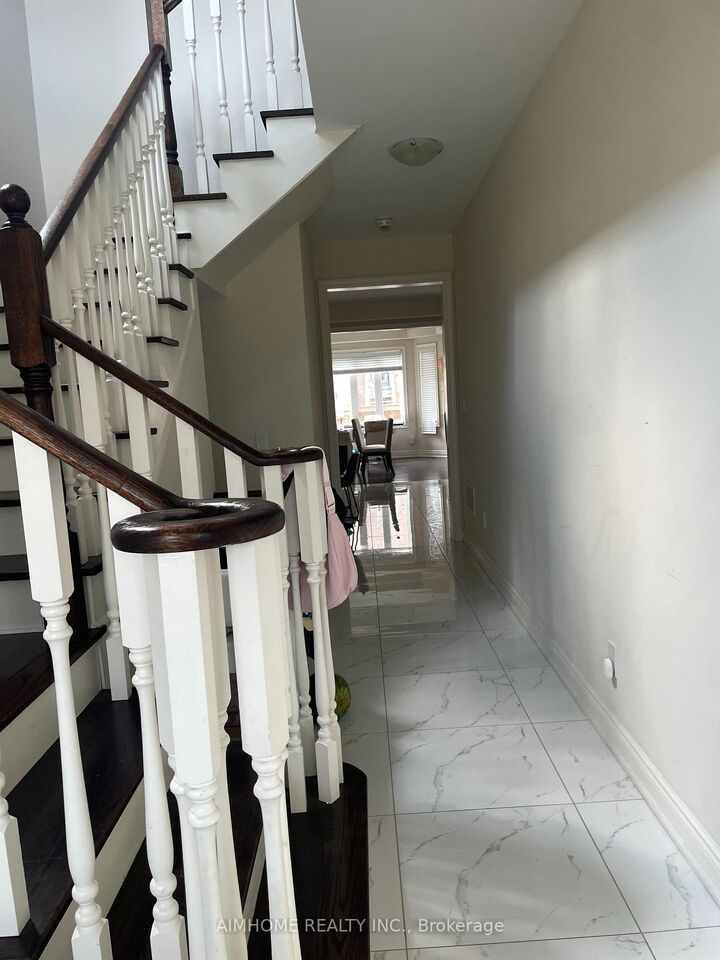 Property Photo: 403 Grindstone Trail #2 ON L6H 0S1