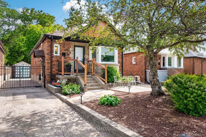 Property Photo:  413 O'Connor Drive  ON M4J 2W4 