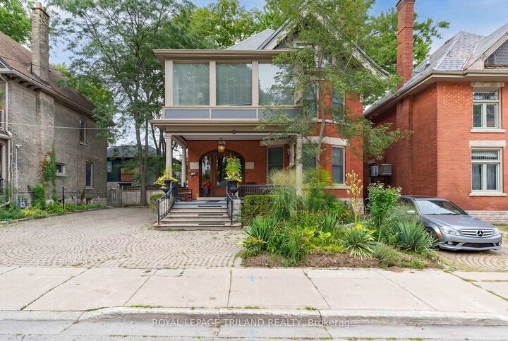 98 Central Avenue — photo 1