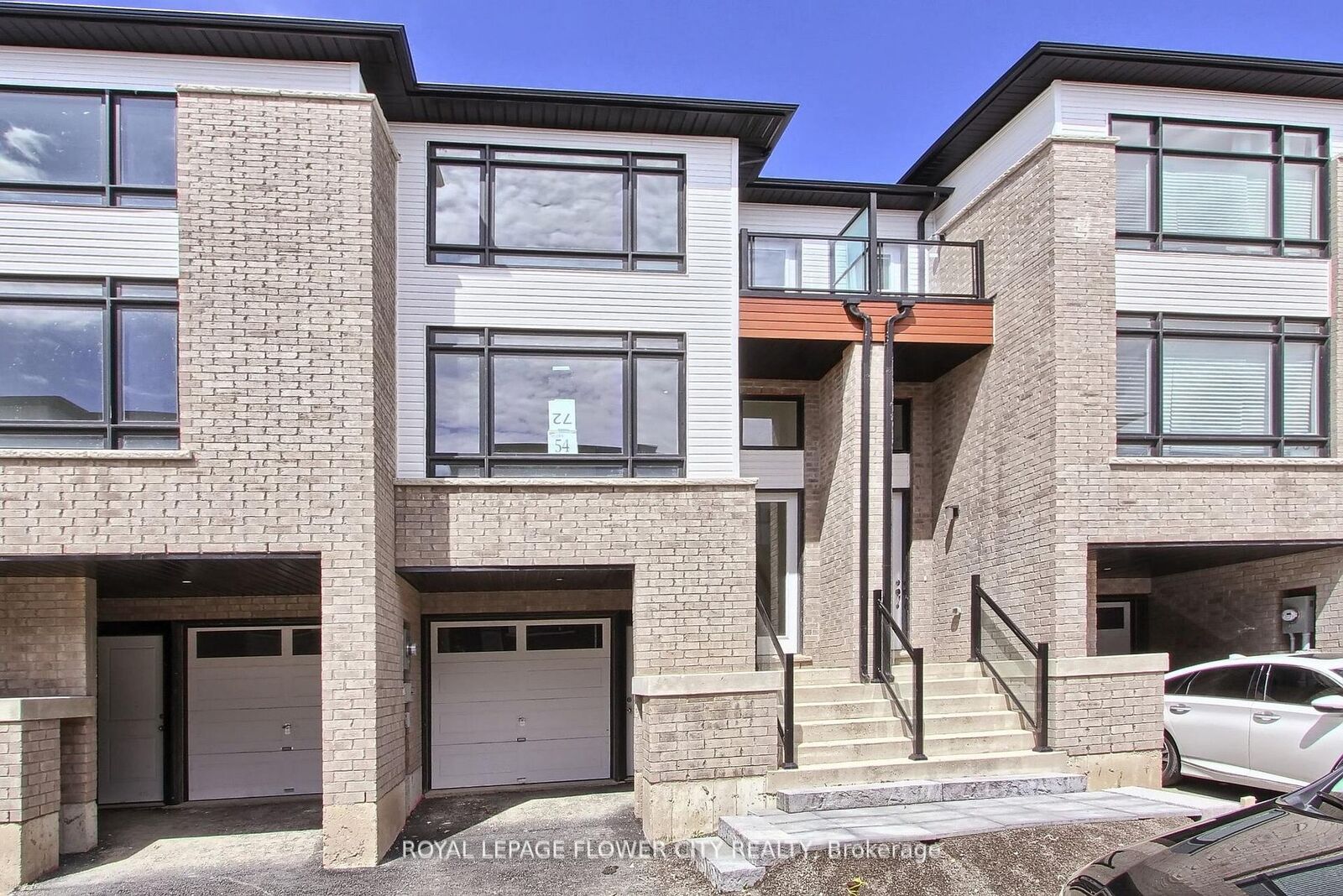 Property Photo:  69 Sidney Rose Common N/A  ON L2T 0B3 