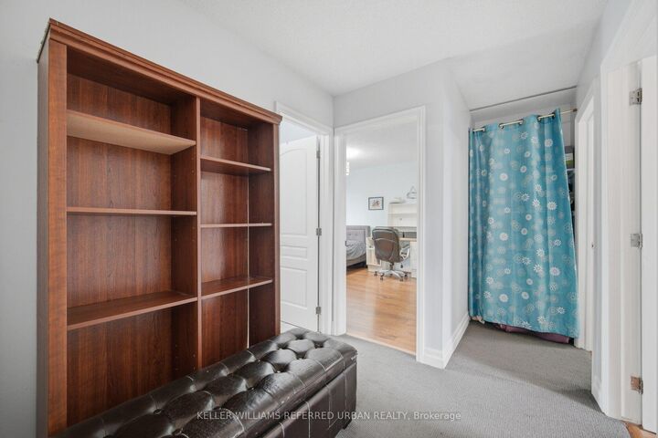 Property Photo: 82 Eastman Crescent ON L3Y 5S2