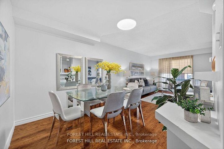 38 Carnival Court — photo 1