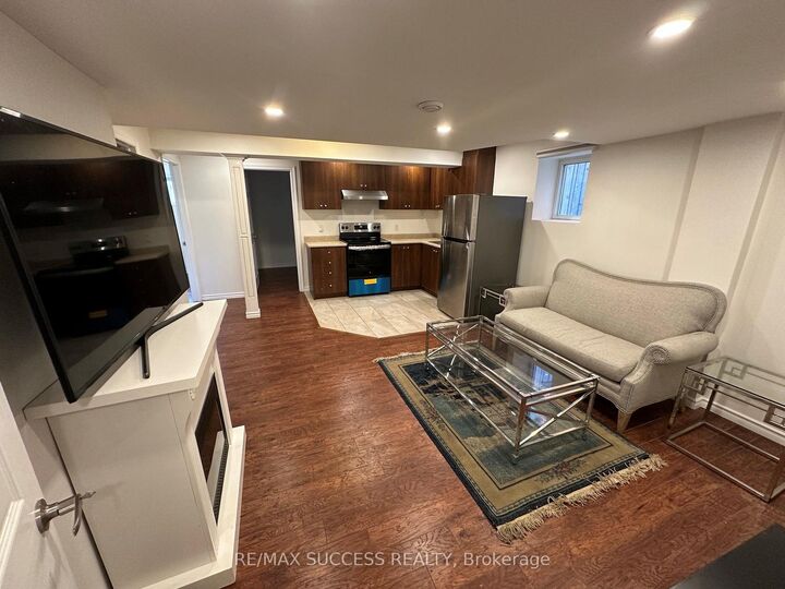 Property Photo:  916 Minchin Way Basement  ON L9T 7T6 