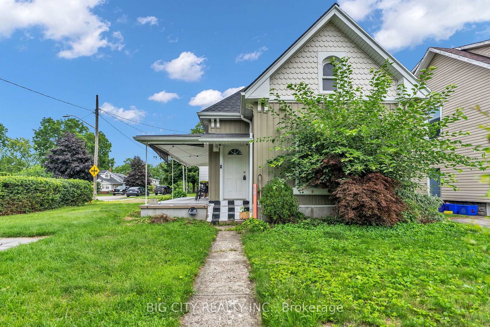Property Photo:  16 East Avenue  ON N5R 3T1 