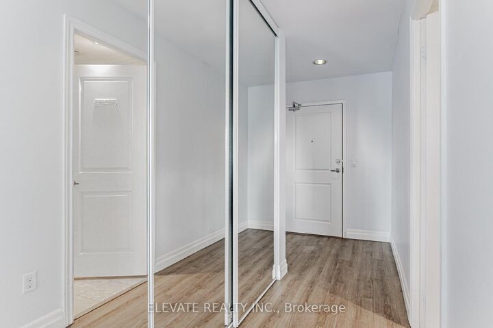 Property Photo: 15 Stafford Street Lph5 ON M5V 3X6