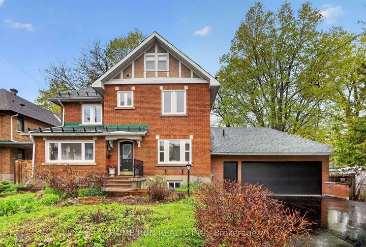 131 Acacia Avenue — photo 1