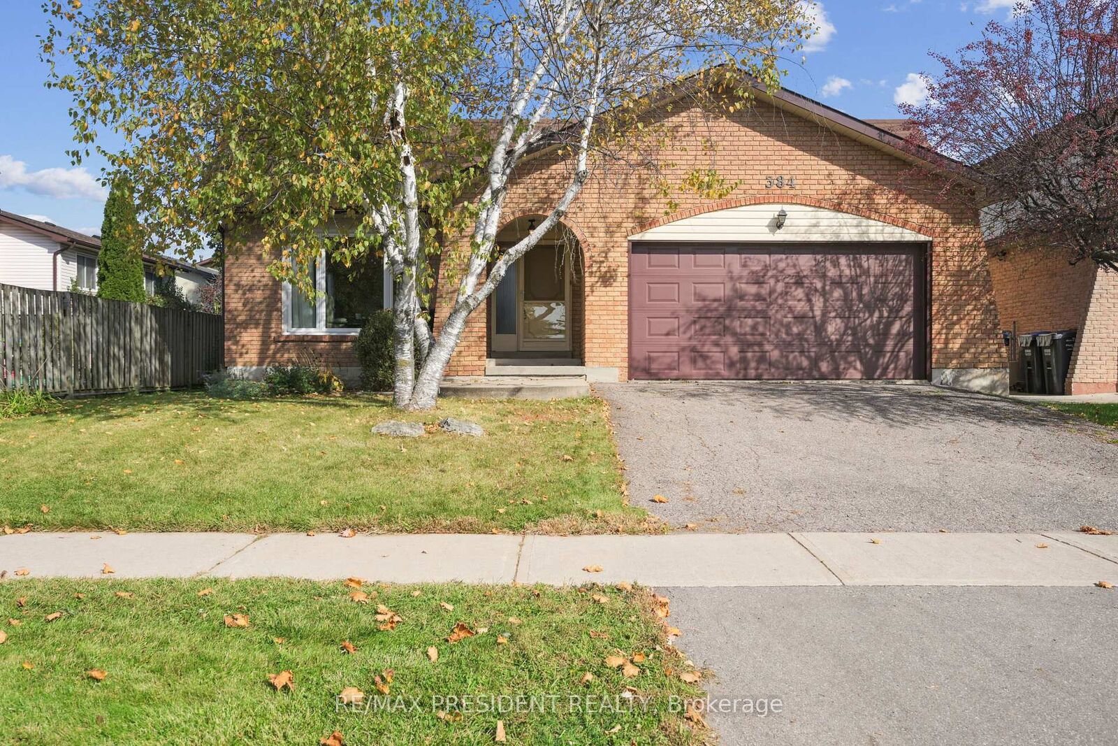 Property Photo: 384 Centre Street N ON L6V 3L6