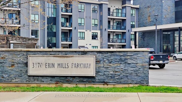 Property Photo:  3170 Erin Mills Parkway 332  ON L5L 0B6 