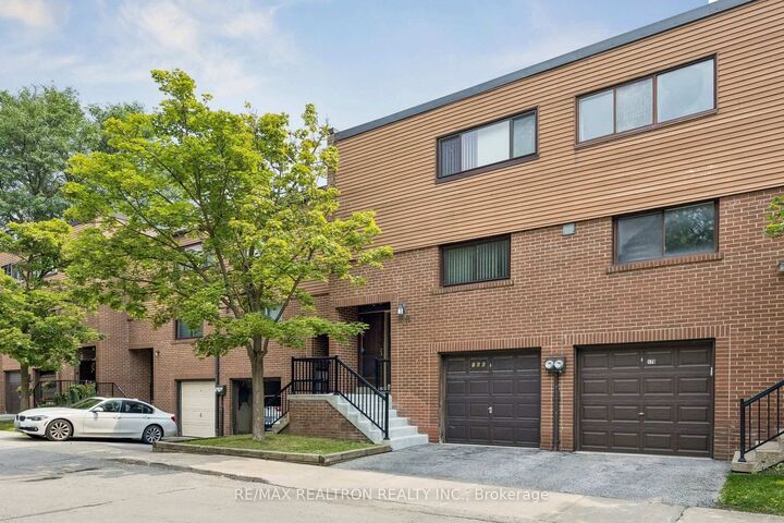 Property Photo: 168 Song Meadoway N/A ON M2H 2T7