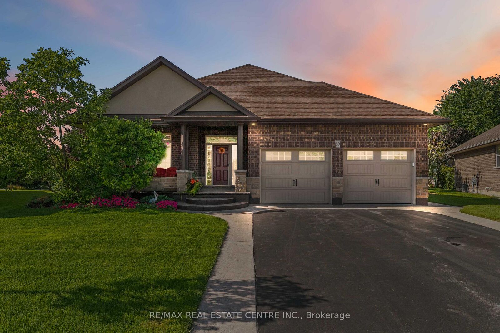 Property Photo: 99 Magnolia Drive ON N0A 1N6