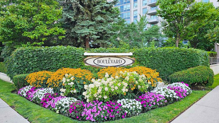 Property Photo: 188 Doris Avenue 1510 ON M2N 6Z5